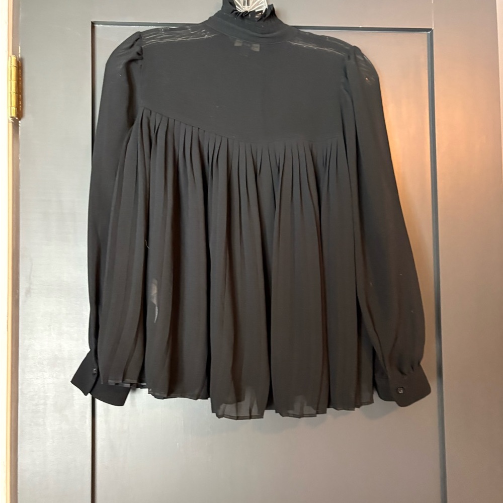 Banana Republic Black Pleated Collar Button-Up Blouse - Picture 2 of 7